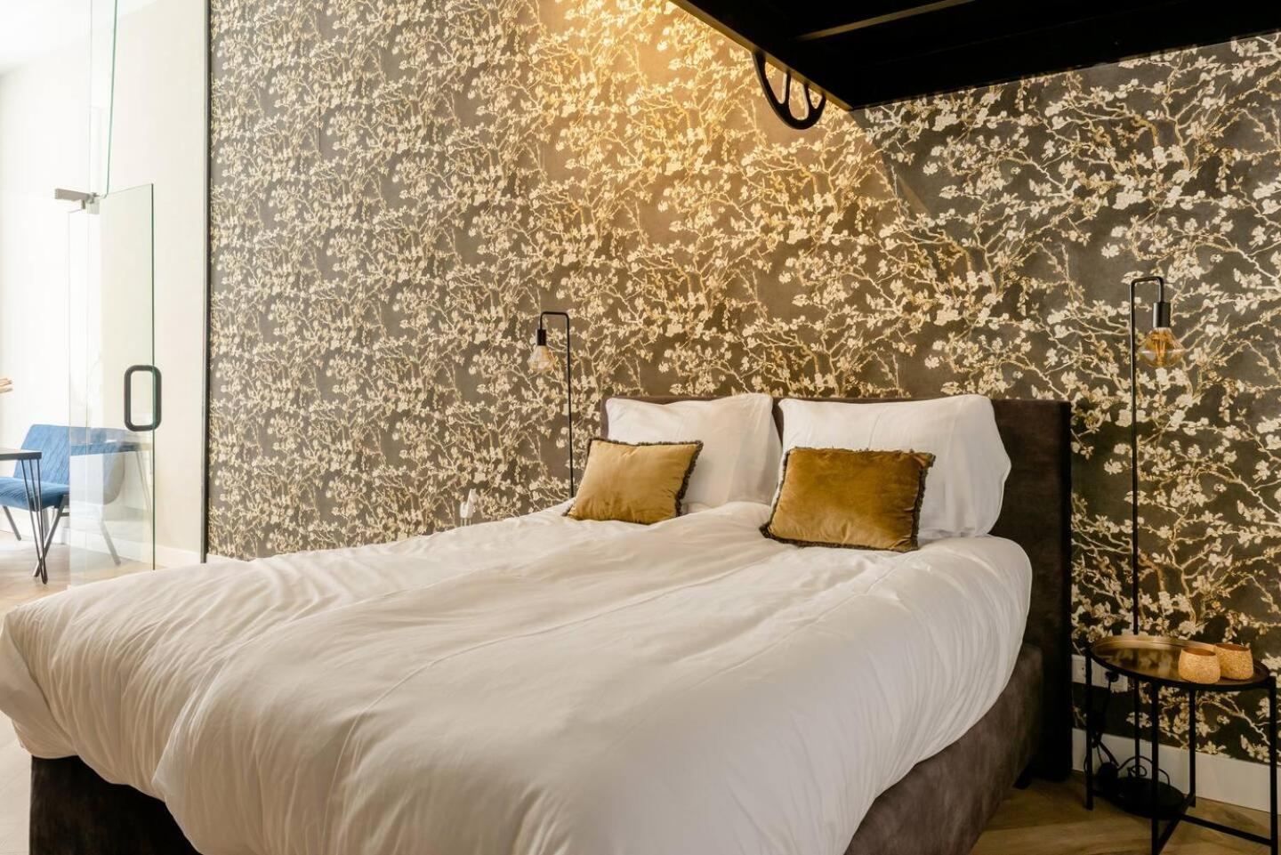 Child Favorite Coach House City Villa Тилбург Экстерьер фото